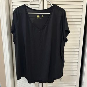Dark grey/almost black short sleeve